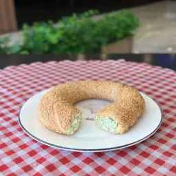 سميت جبن وزعتر